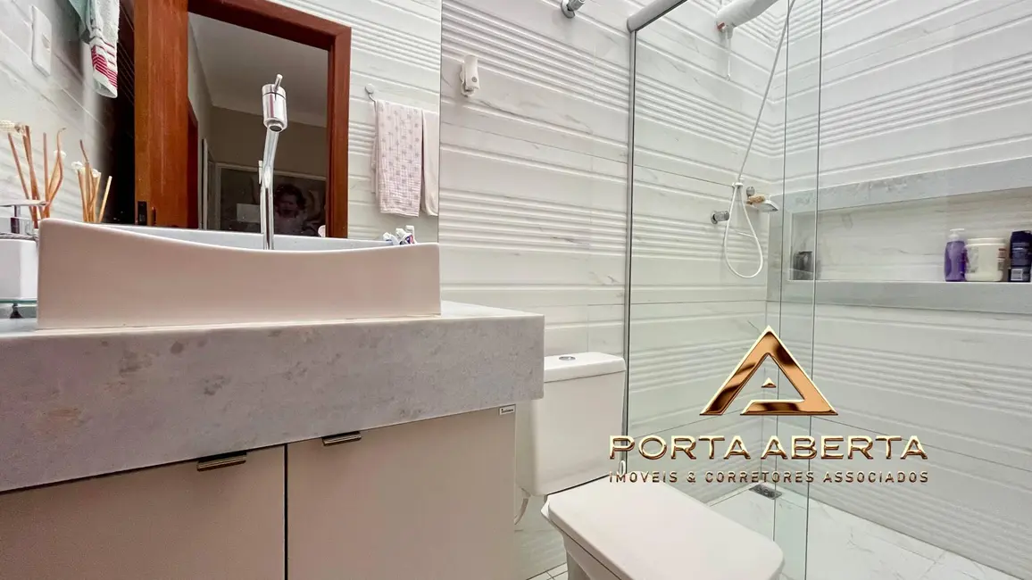 Foto 4 de Casa com 3 quartos à venda, 135m2 em Santana Do Paraiso - MG