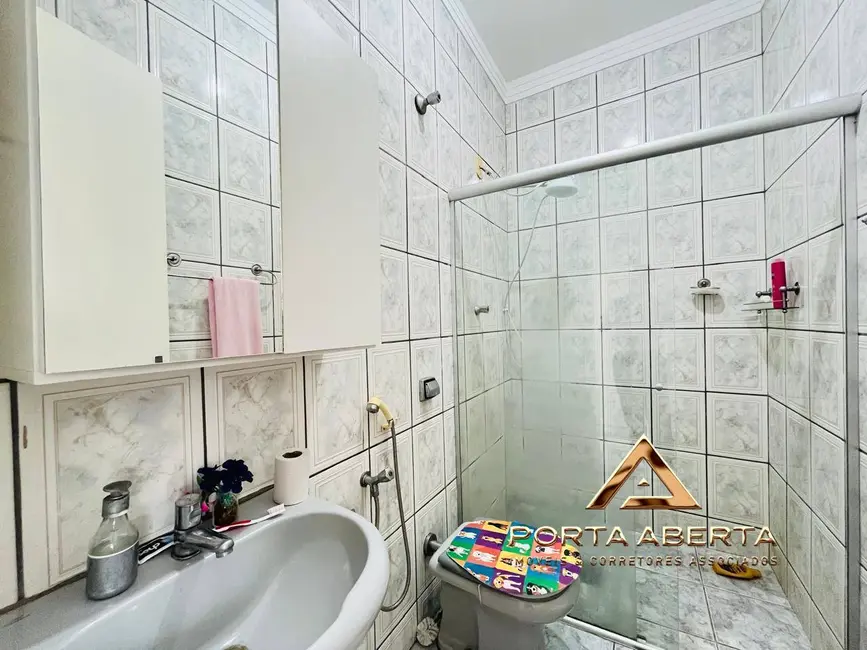 Casa com 3 quartos à venda, 135m2 em Caravelas, Ipatinga - MG - imagem 6 Foto 6 de Casa com 3 quartos à venda, 135m2 em Caravelas, Ipatinga - MG