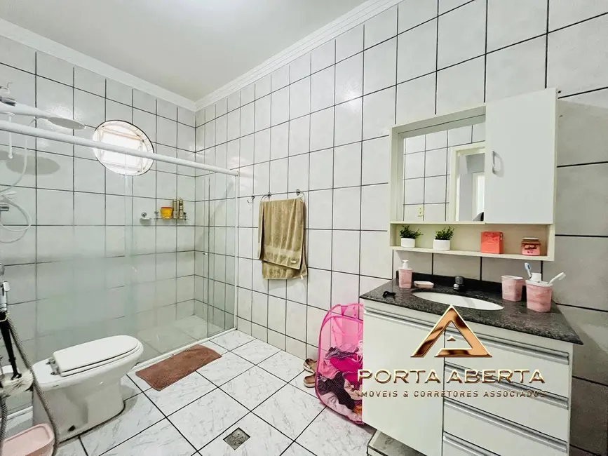 Casa com 3 quartos à venda, 135m2 em Caravelas, Ipatinga - MG - imagem 8 Foto 8 de Casa com 3 quartos à venda, 135m2 em Caravelas, Ipatinga - MG