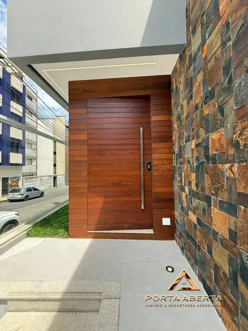 Foto 2 de Casa com 3 quartos à venda, 150m2 em Iguaçu, Ipatinga - MG