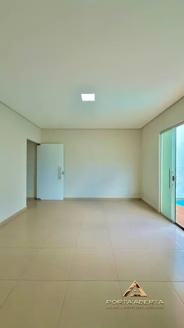 Foto 5 de Casa com 2 quartos à venda, 125m2 em Caratinga - MG