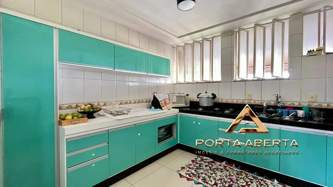 Foto 2 de Apartamento com 4 quartos à venda, 110m2 em Iguaçu, Ipatinga - MG