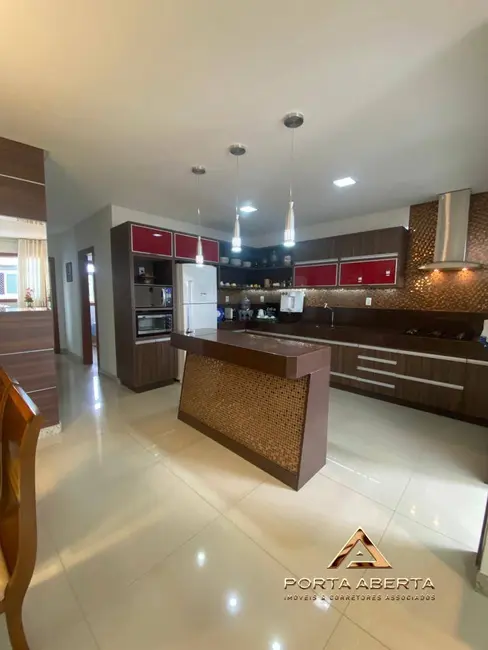 Foto 1 de Apartamento com 3 quartos à venda, 190m2 em Veneza, Ipatinga - MG