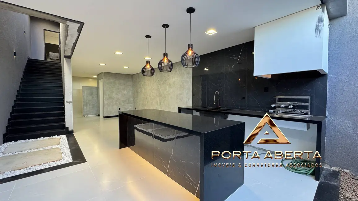 Casa com 3 quartos à venda, 135m2 em Santana Do Paraiso - MG - imagem 4 Foto 4 de Casa com 3 quartos à venda, 135m2 em Santana Do Paraiso - MG