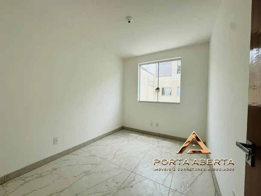 Foto 6 de Cobertura com 3 quartos à venda, 190m2 em Veneza, Ipatinga - MG