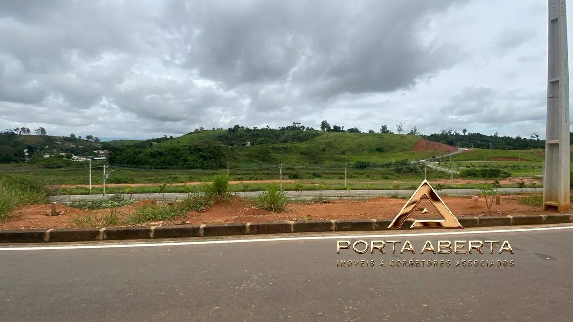 Foto 2 de Terreno / Lote à venda, 240m2 em Santana Do Paraiso - MG