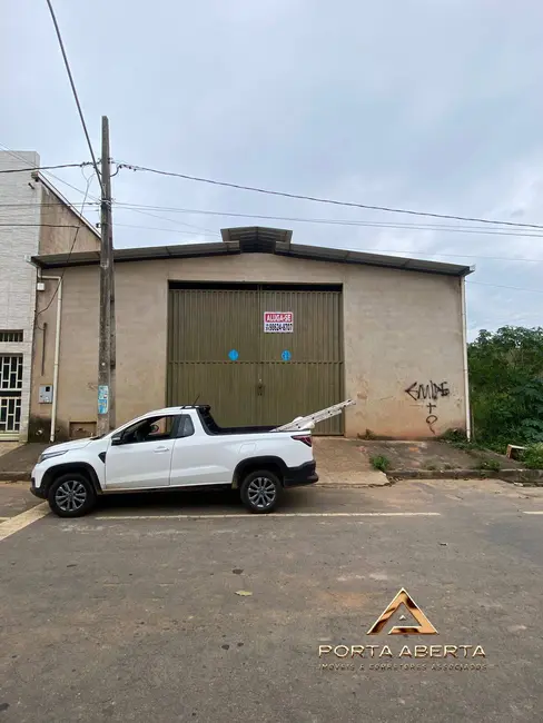 Foto 1 de Armazém / Galpão para alugar, 360m2 em Santana Do Paraiso - MG