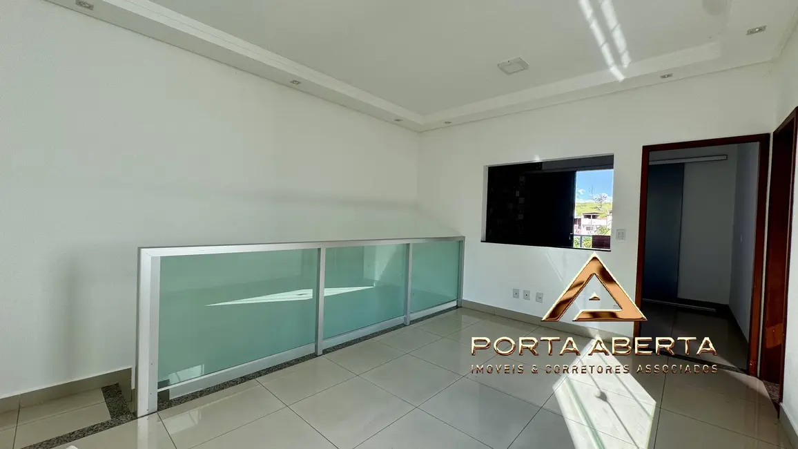 Foto 3 de Cobertura com 2 quartos à venda, 120m2 em Santana Do Paraiso - MG