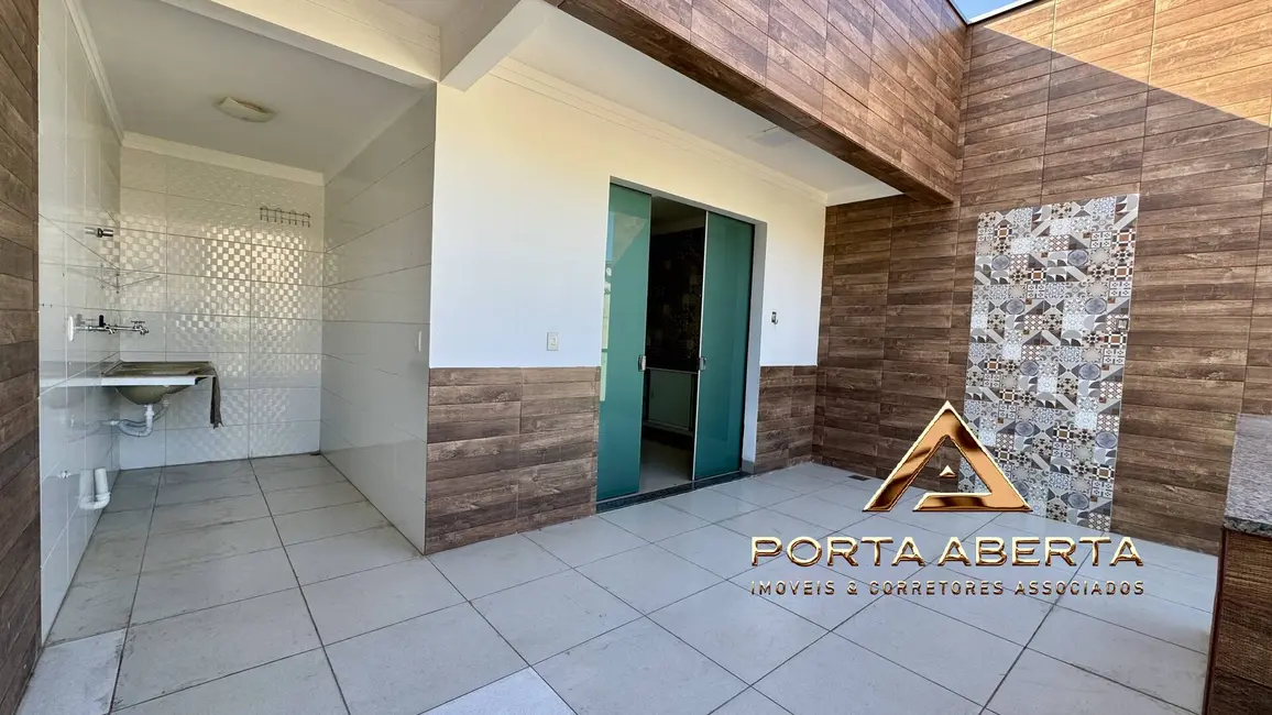 Foto 1 de Cobertura com 2 quartos à venda, 120m2 em Santana Do Paraiso - MG