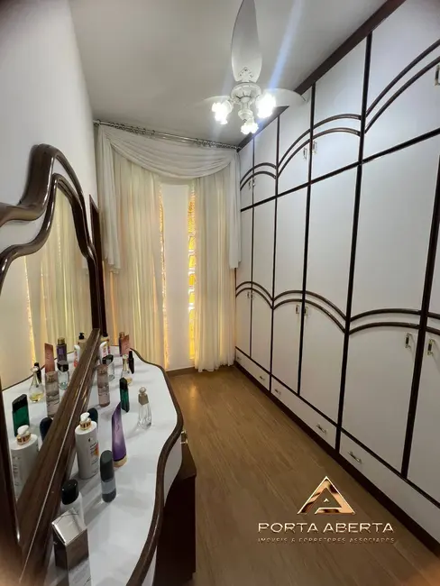 Foto 9 de Casa com 3 quartos à venda, 212m2 em Ideal, Ipatinga - MG