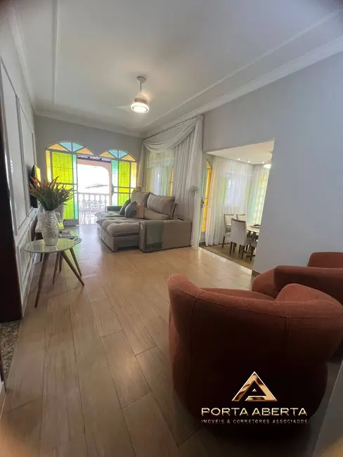 Foto 4 de Casa com 3 quartos à venda, 212m2 em Ideal, Ipatinga - MG