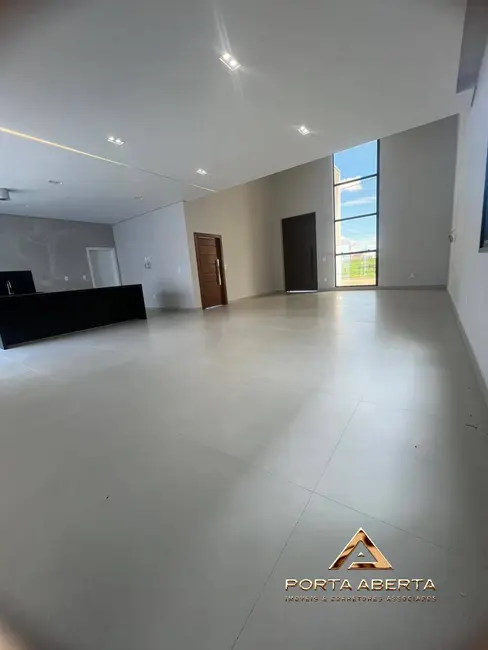 Foto 7 de Casa com 3 quartos à venda, 243m2 em Caratinga - MG