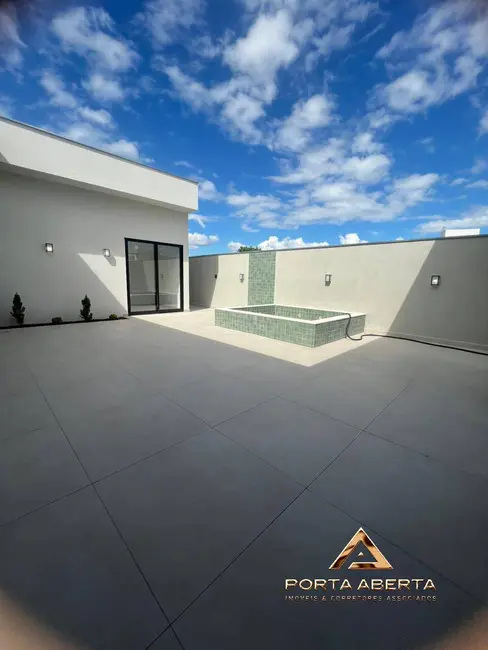 Foto 3 de Casa com 3 quartos à venda, 243m2 em Caratinga - MG