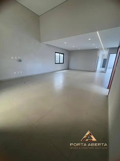 Foto 8 de Casa com 3 quartos à venda, 243m2 em Caratinga - MG