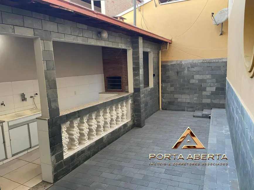 Foto 3 de Casa com 3 quartos à venda, 213m2 em Ideal, Ipatinga - MG