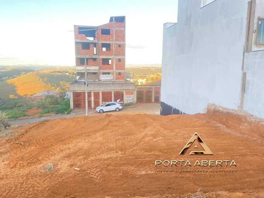 Foto 2 de Terreno / Lote à venda, 242m2 em Santana Do Paraiso - MG