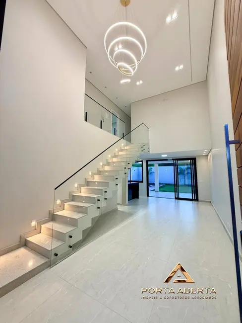 Foto 6 de Casa com 3 quartos à venda, 225m2 em Santana Do Paraiso - MG