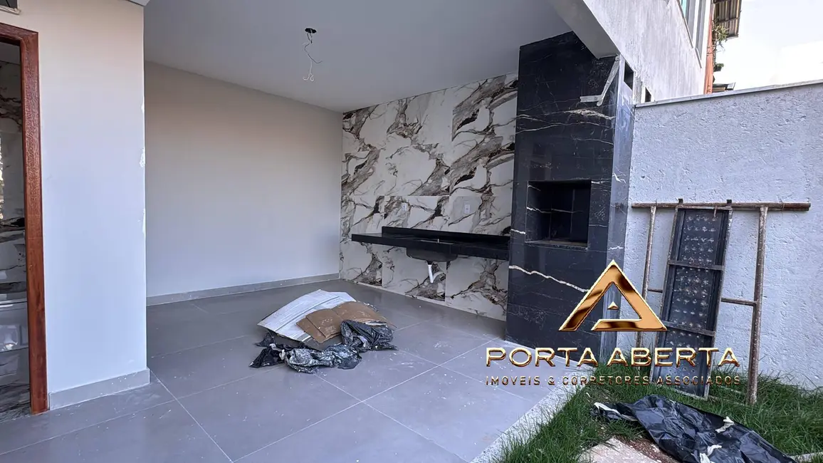 Foto 6 de Casa com 3 quartos à venda, 170m2 em Santana Do Paraiso - MG