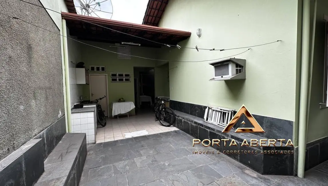 Foto 3 de Casa com 3 quartos à venda, 300m2 em Bela Vista, Ipatinga - MG