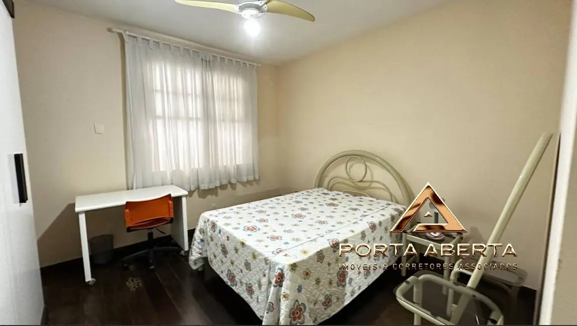 Foto 2 de Casa com 3 quartos à venda, 300m2 em Bela Vista, Ipatinga - MG