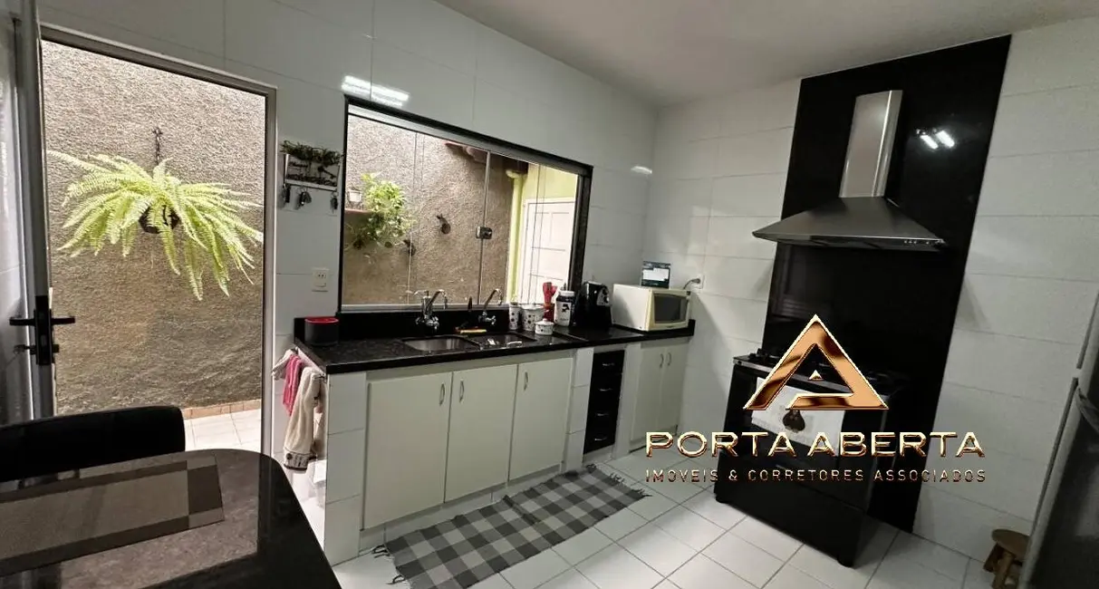 Foto 5 de Casa com 3 quartos à venda, 300m2 em Bela Vista, Ipatinga - MG