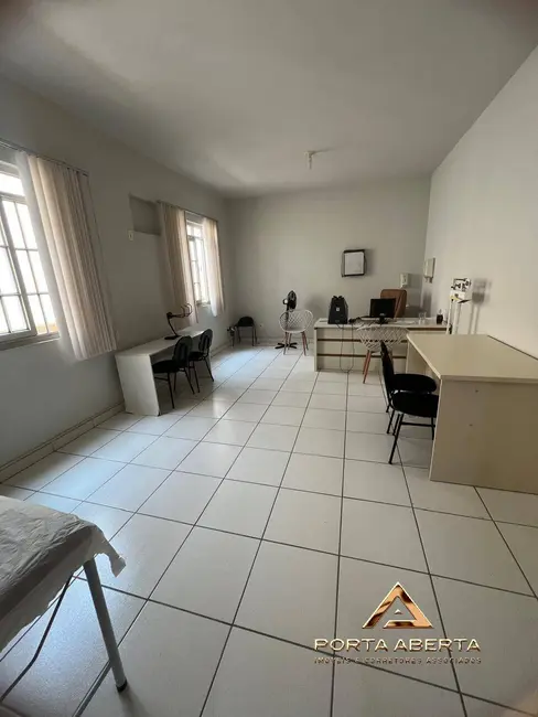 Foto 1 de Casa com 3 quartos à venda, 462m2 em Canaã, Ipatinga - MG