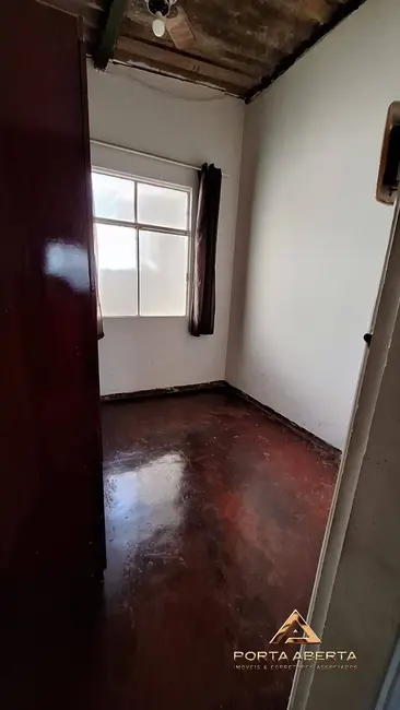 Foto 3 de Casa com 2 quartos à venda e para alugar, 240m2 em Vila Ipanema, Ipatinga - MG