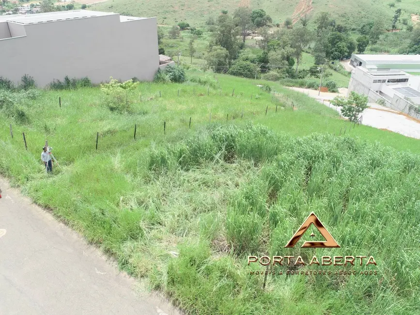 Foto 2 de Terreno / Lote à venda, 405m2 em Santana Do Paraiso - MG