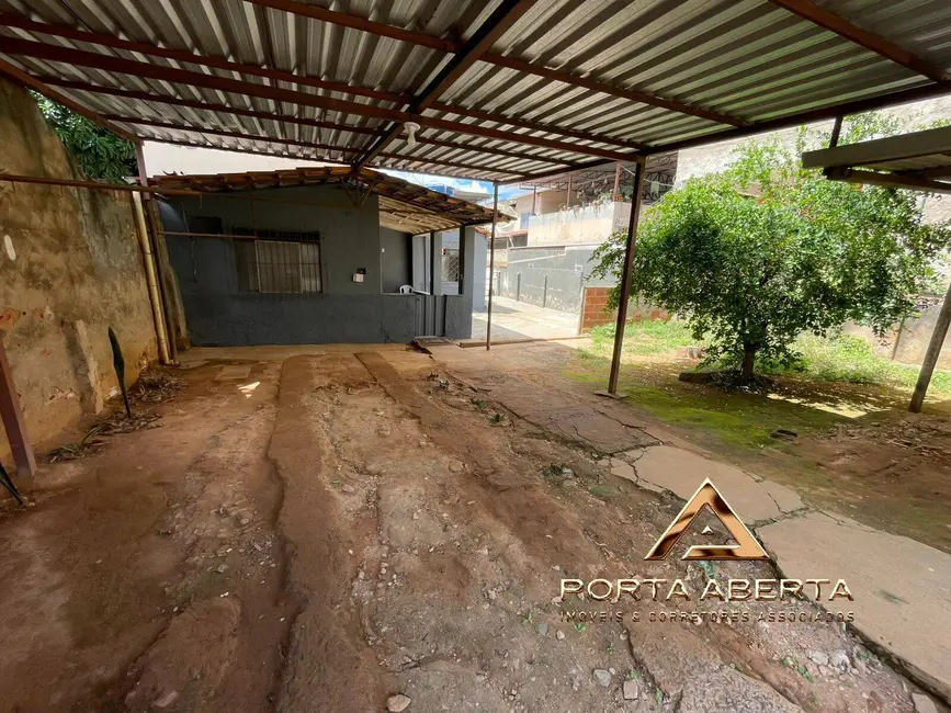 Foto 2 de Casa com 3 quartos à venda em Alipinho, Coronel Fabriciano - MG