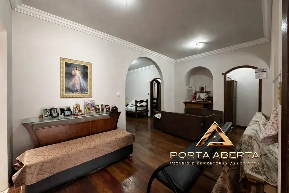 Foto 2 de Casa com 3 quartos à venda, 240m2 em Cidade Nobre, Ipatinga - MG