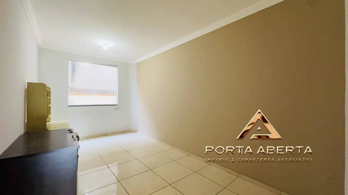 Casa com 2 quartos à venda, 106m2 em Santana Do Paraiso - MG - imagem 5 Foto 5 de Casa com 2 quartos à venda, 106m2 em Santana Do Paraiso - MG