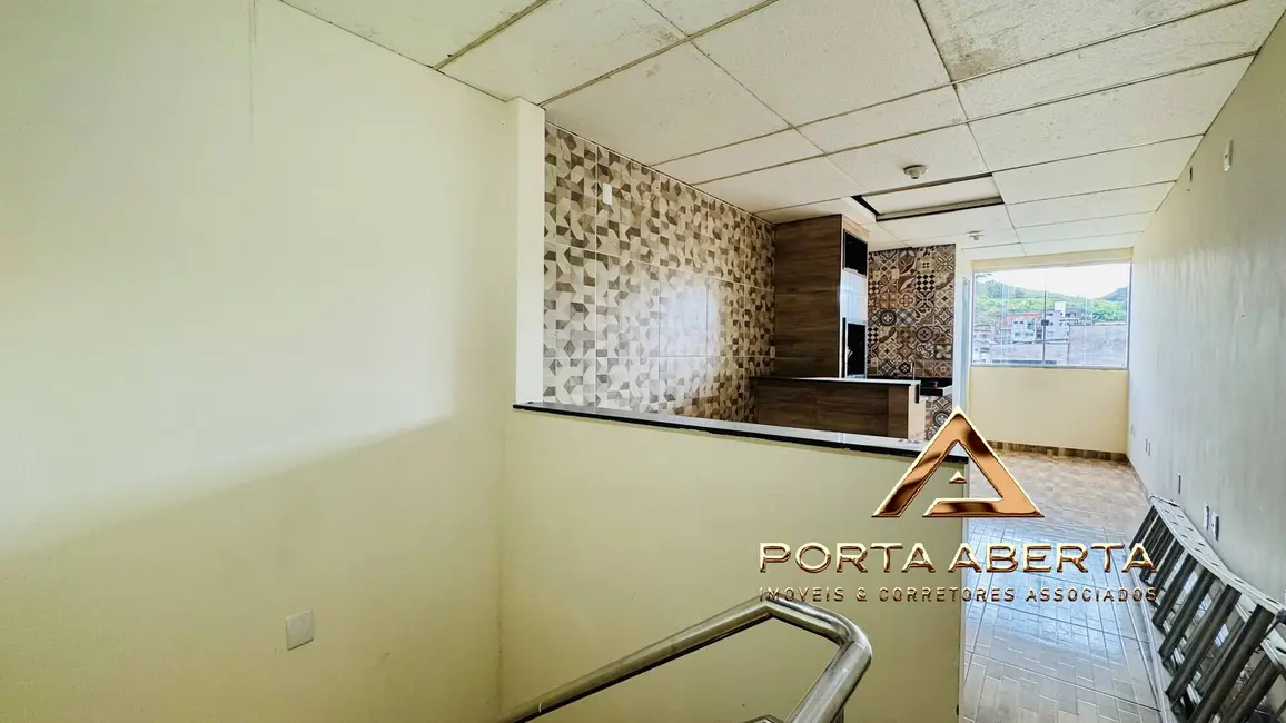Foto 1 de Casa com 2 quartos à venda, 106m2 em Santana Do Paraiso, MG