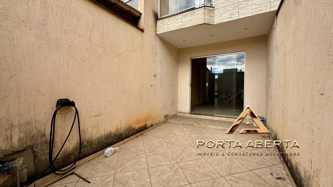 Casa com 2 quartos à venda, 106m2 em Santana Do Paraiso - MG - imagem 9 Foto 9 de Casa com 2 quartos à venda, 106m2 em Santana Do Paraiso - MG