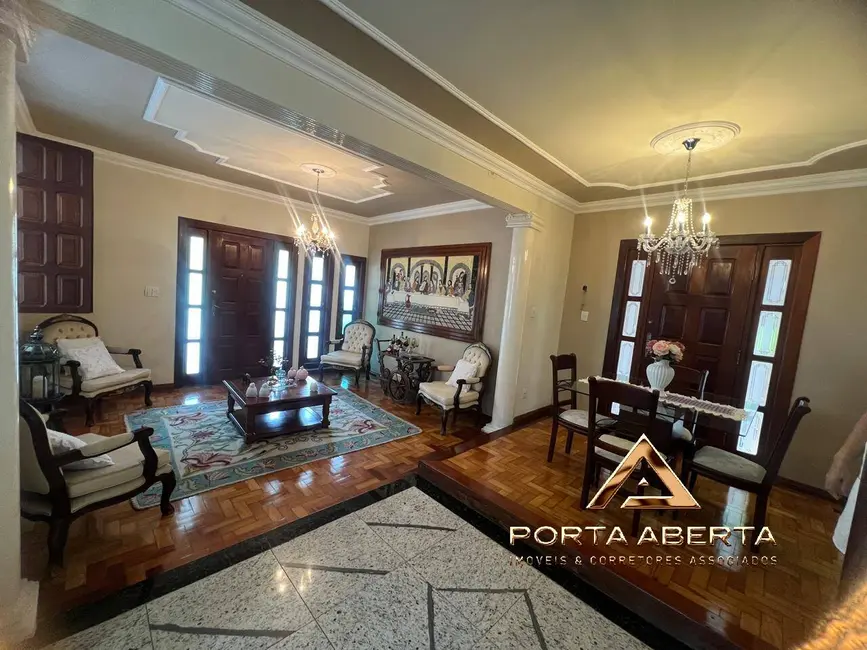 Foto 4 de Casa com 3 quartos à venda, 345m2 em Das Águas, Ipatinga - MG