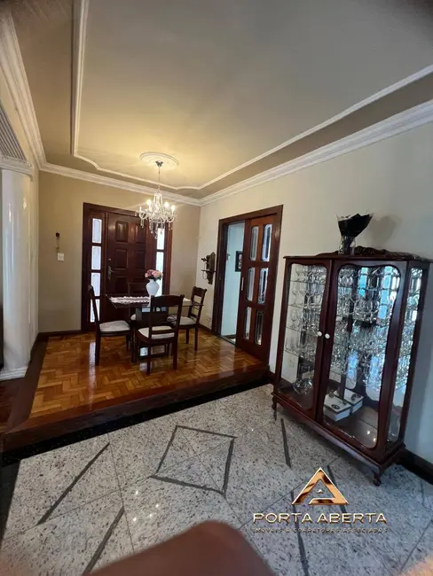 Foto 5 de Casa com 3 quartos à venda, 345m2 em Das Águas, Ipatinga - MG