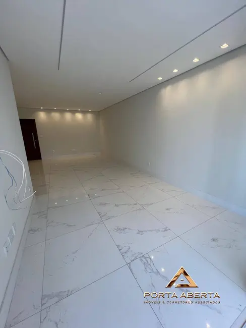 Foto 5 de Casa com 3 quartos à venda, 140m2 em Cidade Nobre, Ipatinga - MG