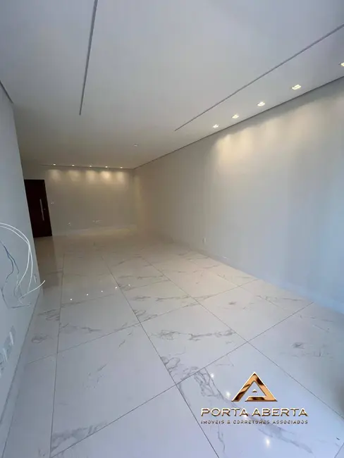 Foto 4 de Casa com 3 quartos à venda, 140m2 em Cidade Nobre, Ipatinga - MG