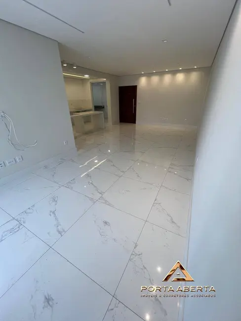 Foto 6 de Casa com 3 quartos à venda, 140m2 em Cidade Nobre, Ipatinga - MG