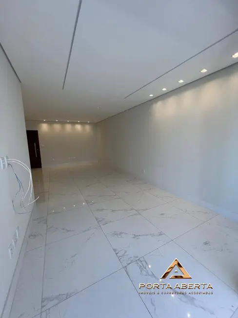 Foto 3 de Casa com 3 quartos à venda, 140m2 em Cidade Nobre, Ipatinga - MG