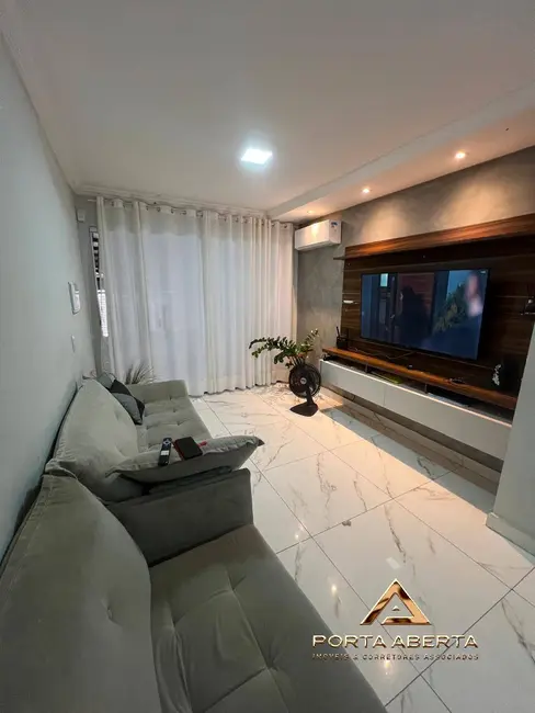 Foto 1 de Casa com 2 quartos à venda, 85m2 em Canaã, Ipatinga - MG