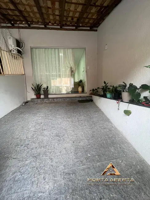 Foto 3 de Casa com 2 quartos à venda, 85m2 em Canaã, Ipatinga - MG