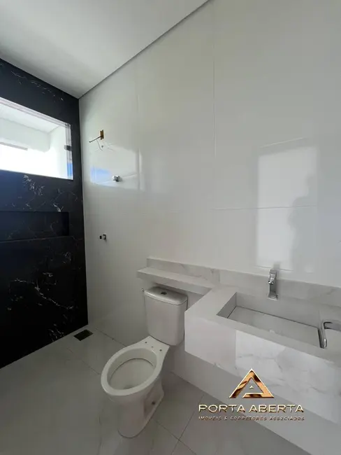 Foto 3 de Casa com 3 quartos à venda, 110m2 em Vila Celeste, Ipatinga - MG