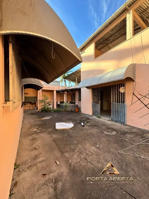 Foto 2 de Casa com 3 quartos à venda, 324m2 em Bom Retiro, Ipatinga - MG
