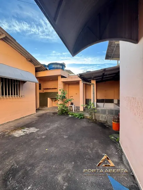Foto 4 de Casa com 3 quartos à venda, 324m2 em Bom Retiro, Ipatinga - MG
