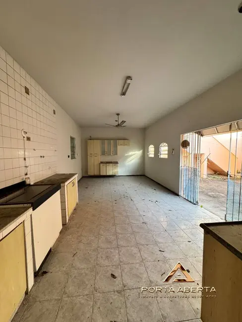 Foto 7 de Casa com 3 quartos à venda, 324m2 em Bom Retiro, Ipatinga - MG