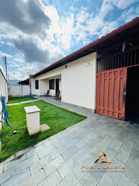 Casa com 3 quartos à venda, 250m2 em Imbaúbas, Ipatinga - MG - imagem 4 Foto 4 de Casa com 3 quartos à venda, 250m2 em Imbaúbas, Ipatinga - MG