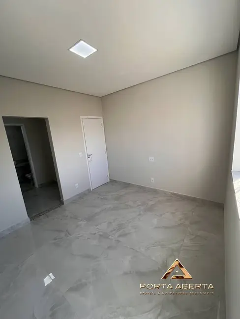 Casa com 3 quartos à venda, 108m2 em Vila Celeste, Ipatinga - MG - imagem 3 Foto 3 de Casa com 3 quartos à venda, 108m2 em Vila Celeste, Ipatinga - MG