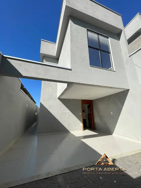Foto 1 de Casa com 3 quartos à venda, 175m2 em Belvedere, Coronel Fabriciano - MG
