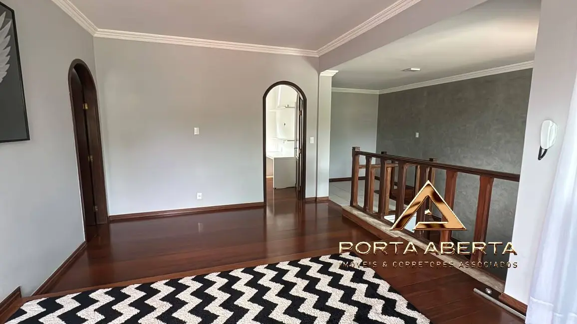 Casa com 5 quartos à venda, 420m2 em Imbaúbas, Ipatinga - MG - imagem 8 Foto 8 de Casa com 5 quartos à venda, 420m2 em Imbaúbas, Ipatinga - MG