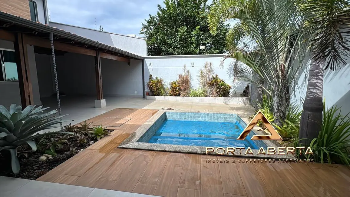 Casa com 5 quartos à venda, 420m2 em Imbaúbas, Ipatinga - MG - imagem 2 Foto 2 de Casa com 5 quartos à venda, 420m2 em Imbaúbas, Ipatinga - MG